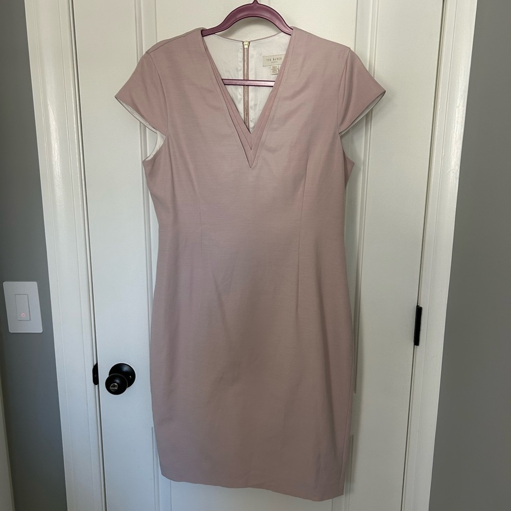NWOT Ted Baker Kloee V Neck Pencil Dress Pink Size 4